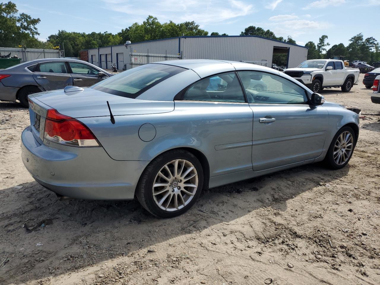 Volvo C70 T5 Image 5