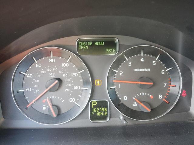 Volvo C70 T5 Image 2