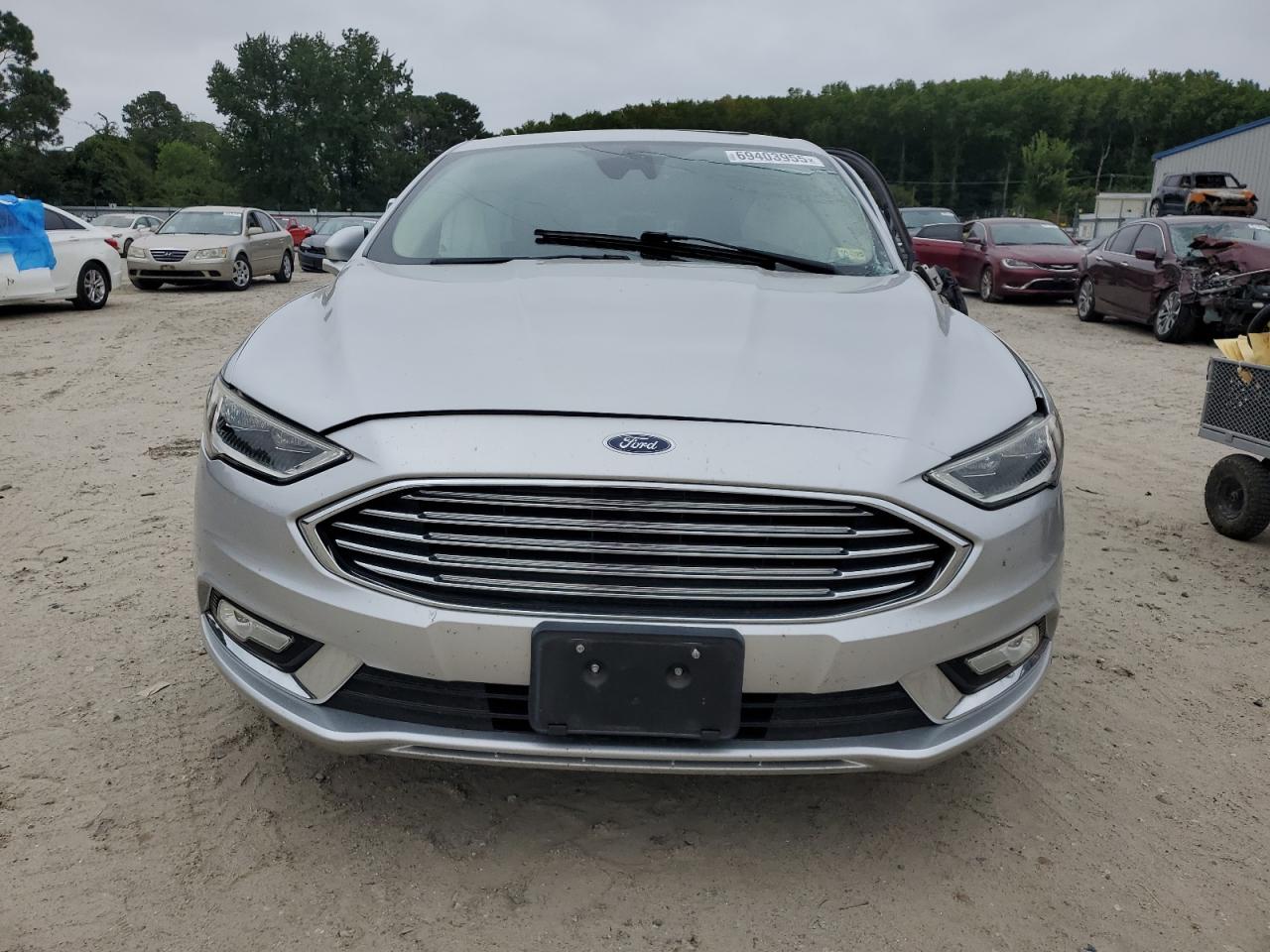 Ford Fusion Titanium Image 3