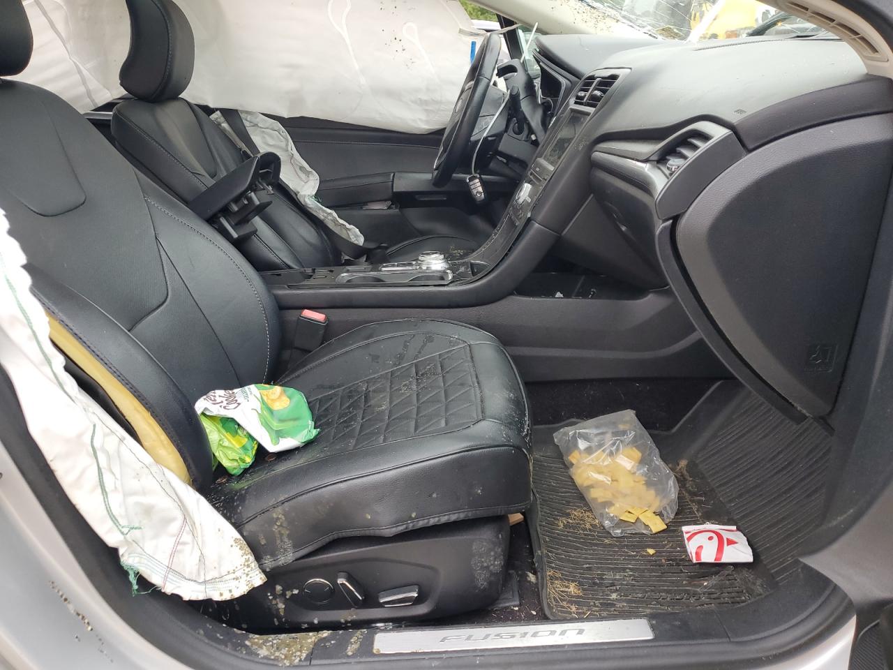 Ford Fusion Titanium Image 8