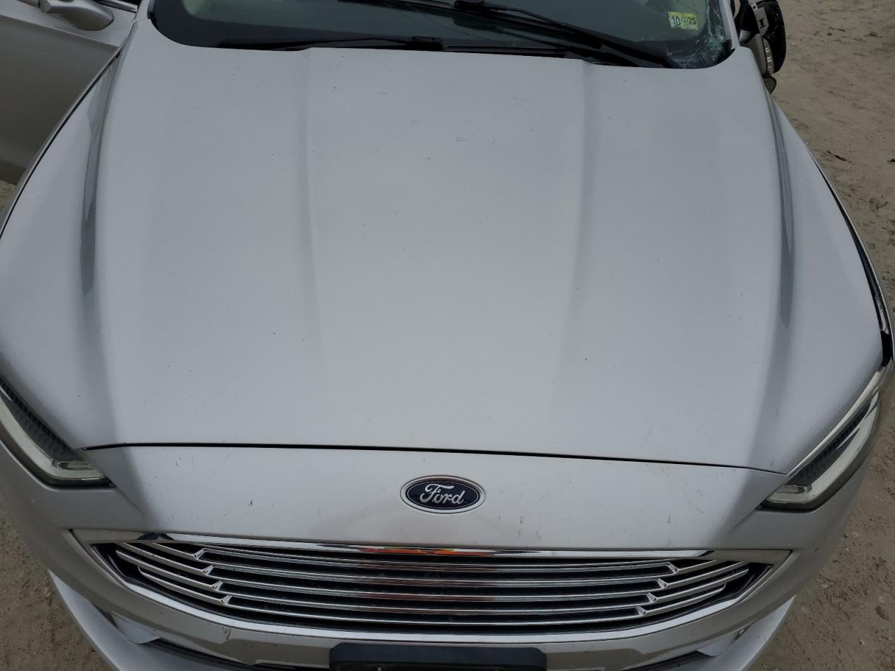 Ford Fusion Titanium Image 4