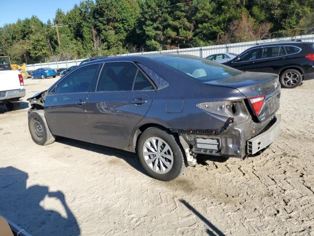 Toyota Camry Le Image 9