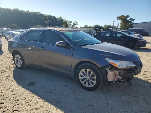 Toyota Camry Le Image 7