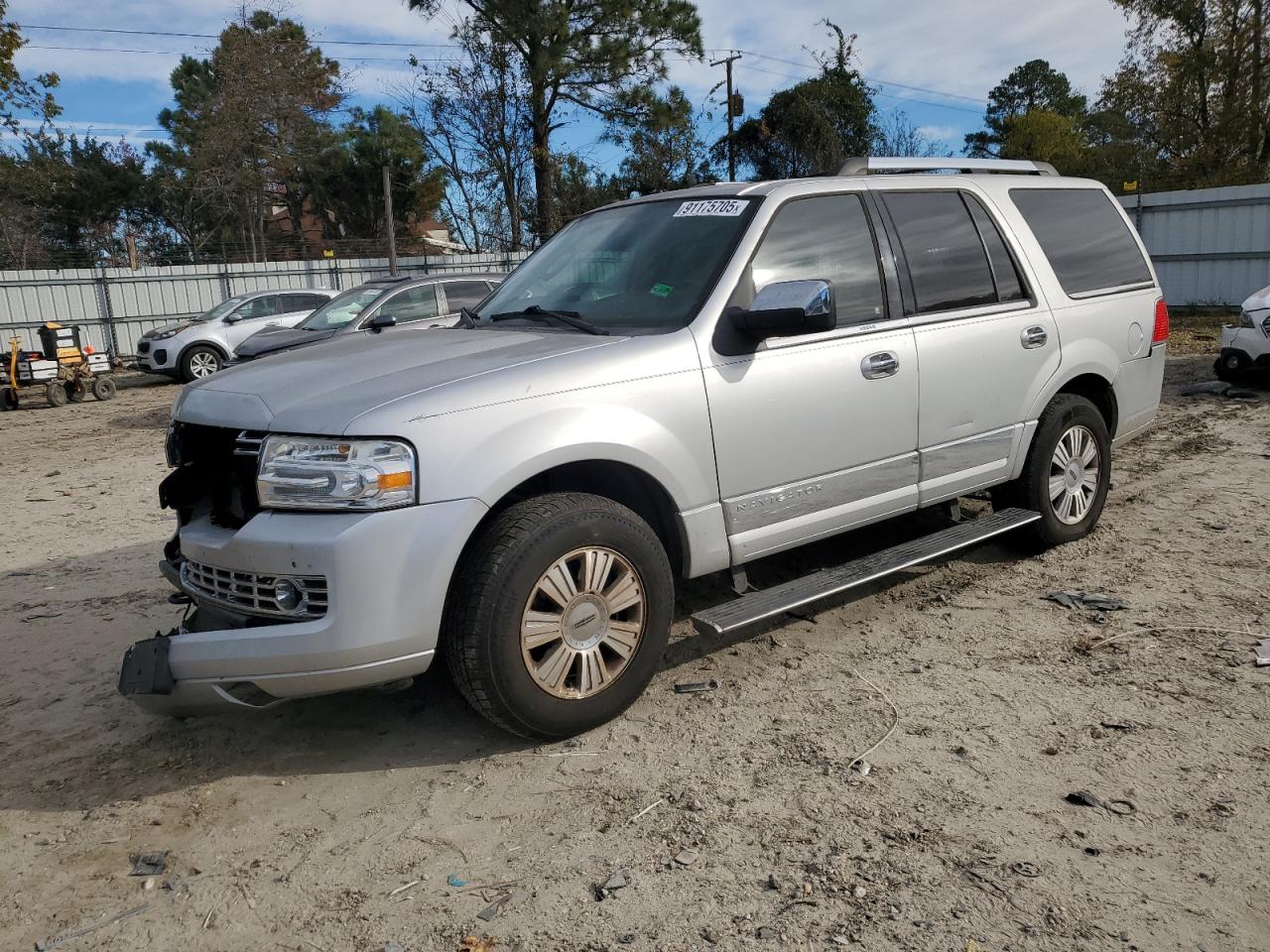 Lincoln Navigator Image 1
