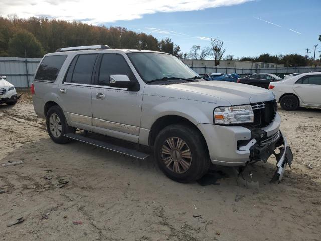 Lincoln Navigator Image 7