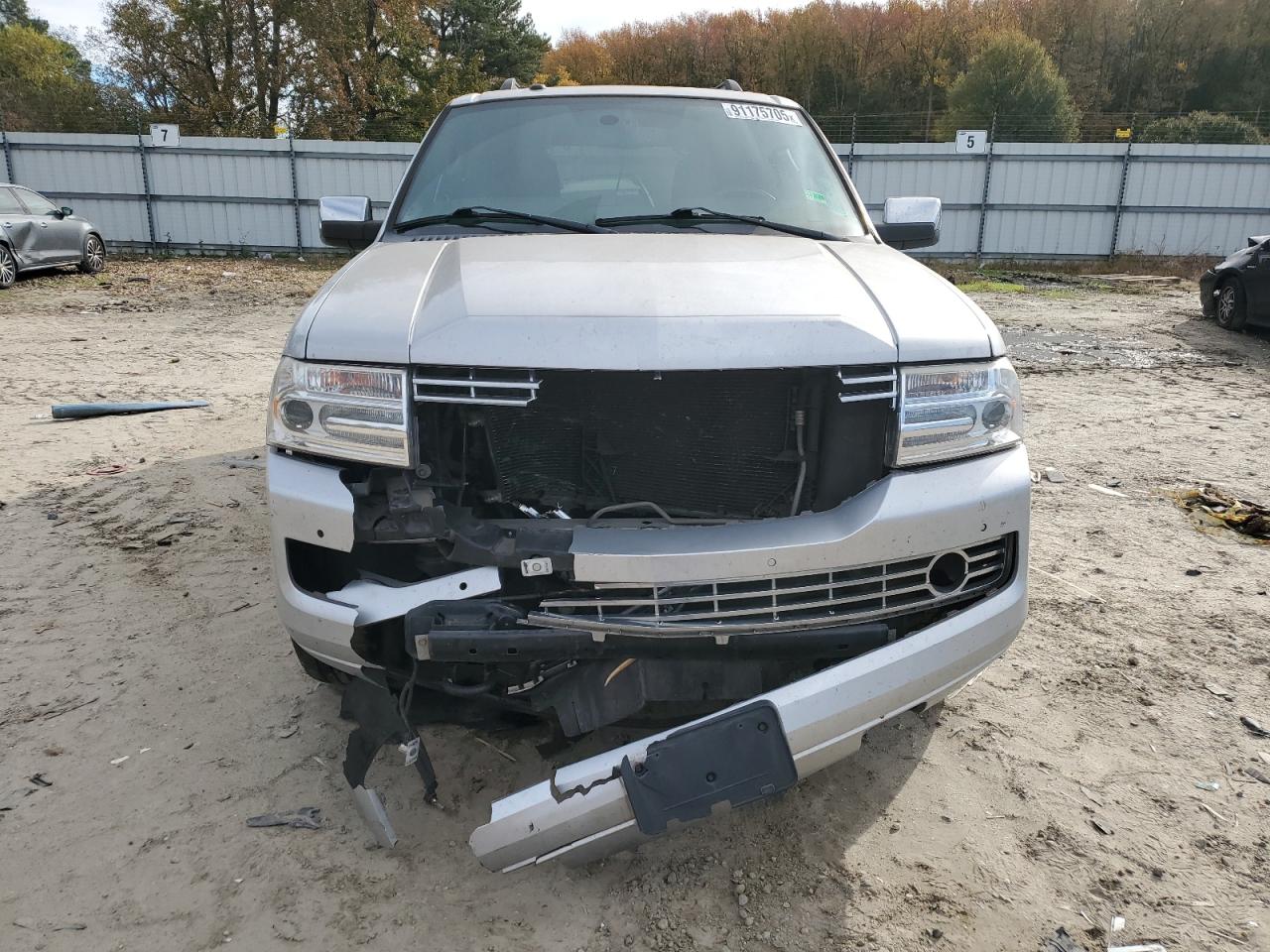 Lincoln Navigator Image 4