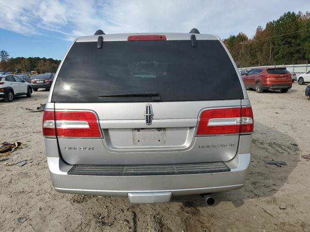 Lincoln Navigator Image 3