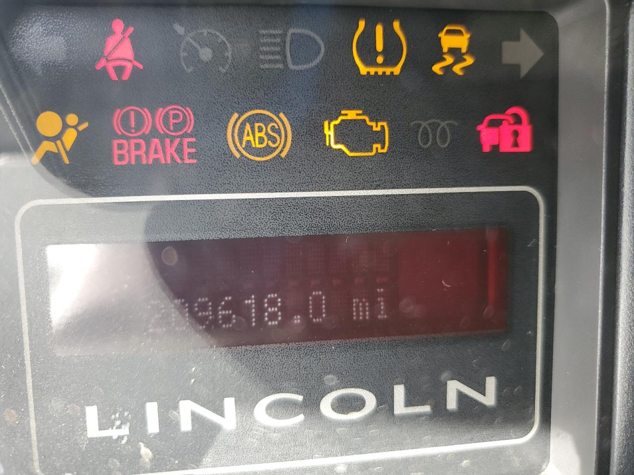 Lincoln Navigator Image 5