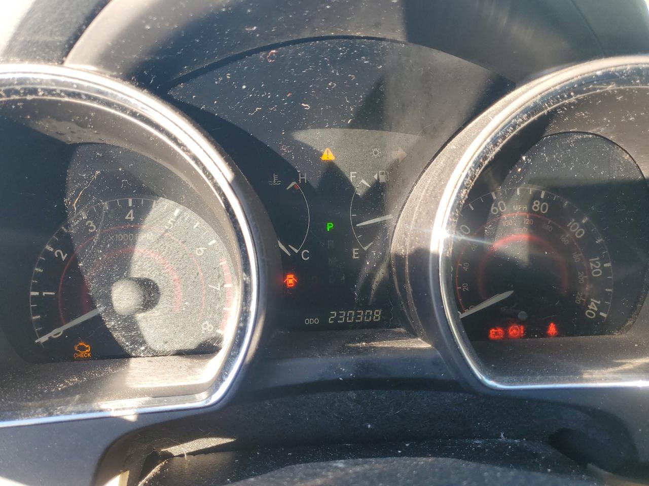 Toyota Highlander Base Image 3