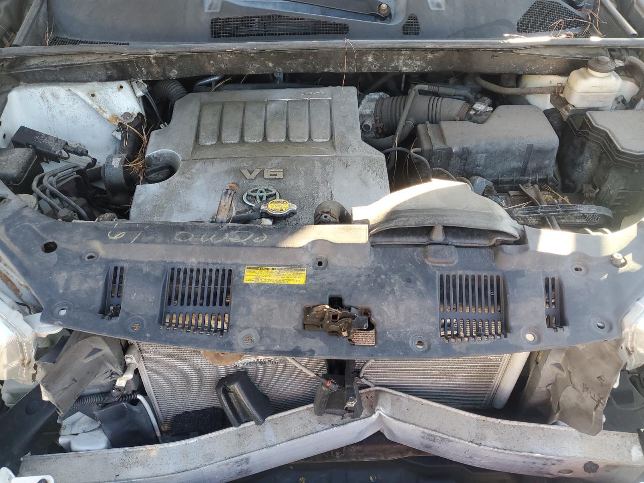 Toyota Highlander Base Image 10