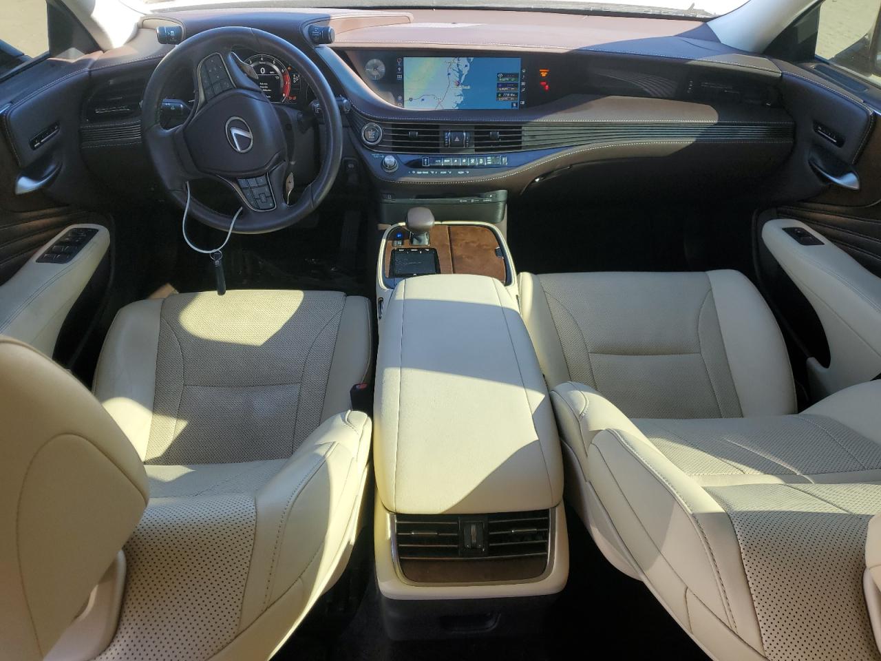 Lexus LS 500 Base Image 10