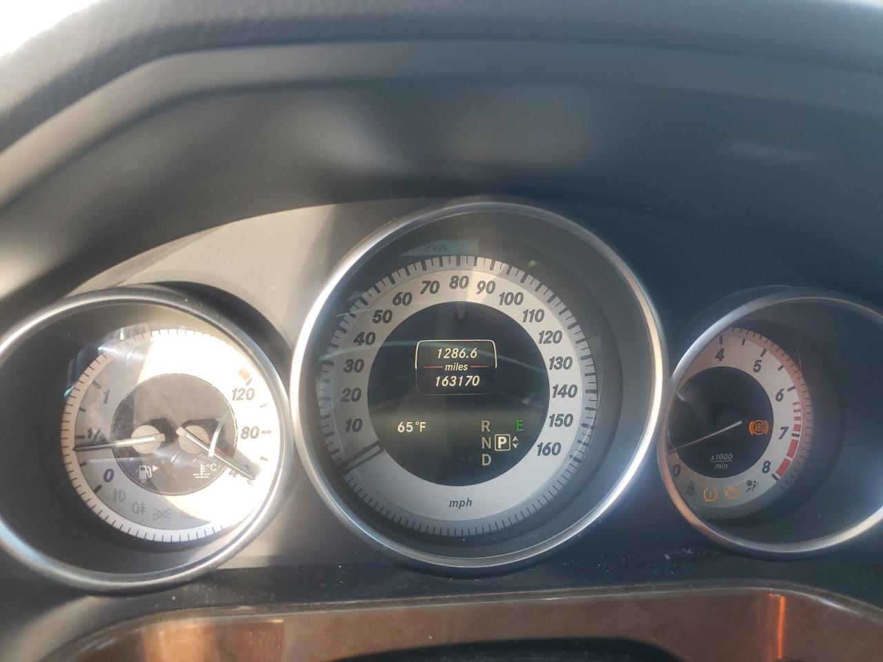 Mercedes-Benz E-Class 350 4matic Image 10