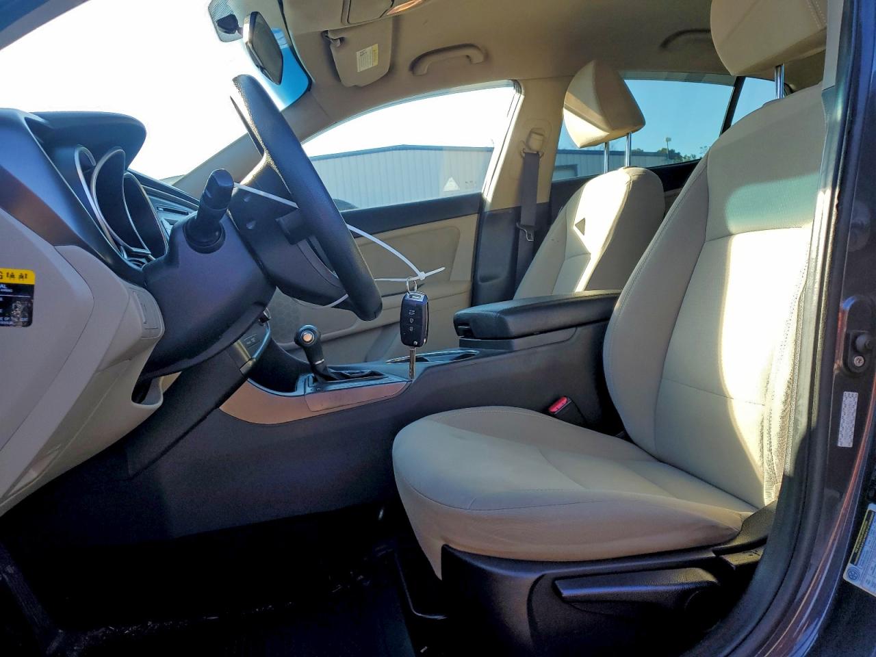 Kia Optima Lx Image 8