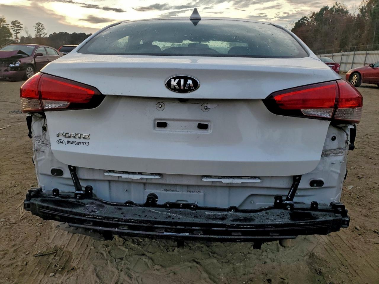 Kia Forte Lx Image 2