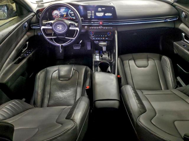 Hyundai ELANTRA Limited Image 9