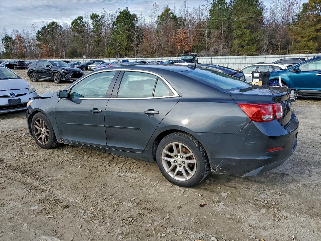 Chevrolet Malibu 1lt Image 2