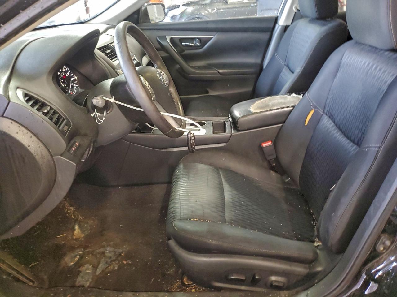 Nissan Altima 2.5 Image 4