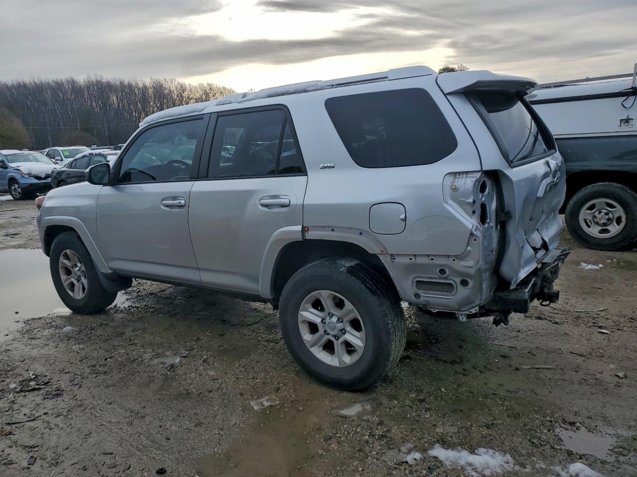 Toyota 4Runner Sr5 Image 2