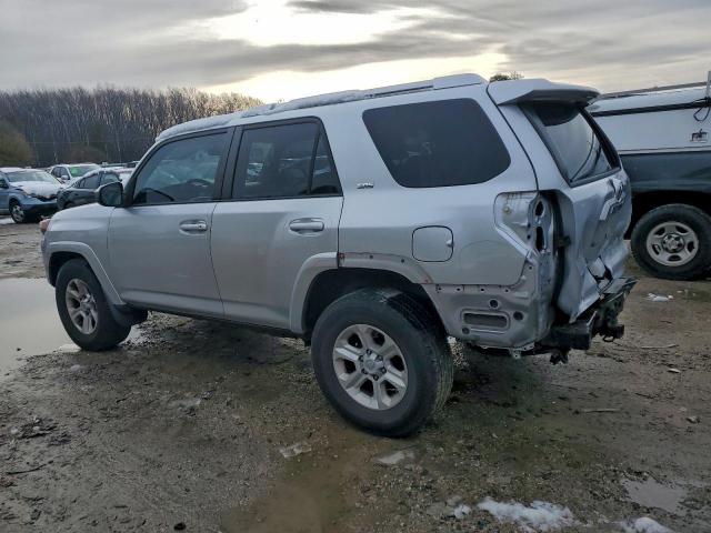 Toyota 4Runner Sr5 Image 2