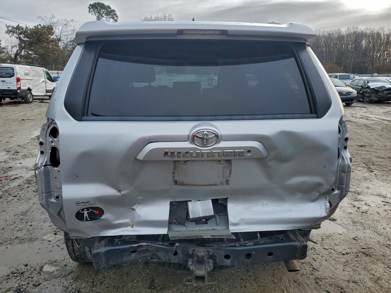 Toyota 4Runner Sr5 Image 9