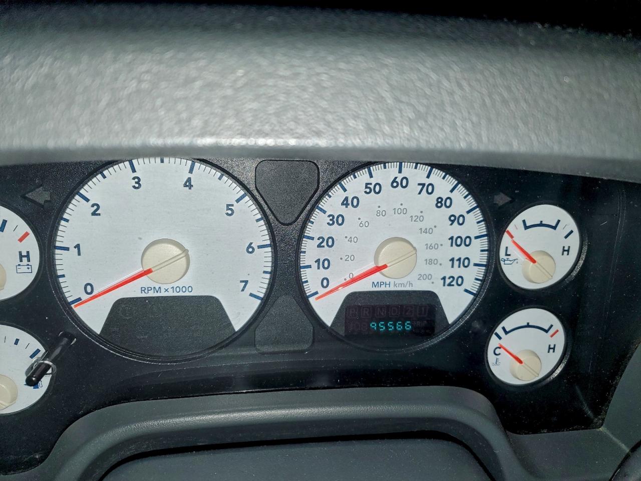 Dodge Ram 1500 St Image 5