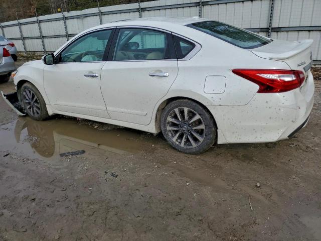 Nissan Altima 2.5 Image 3
