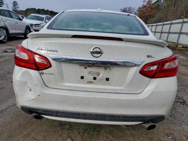 Nissan Altima 2.5 Image 12