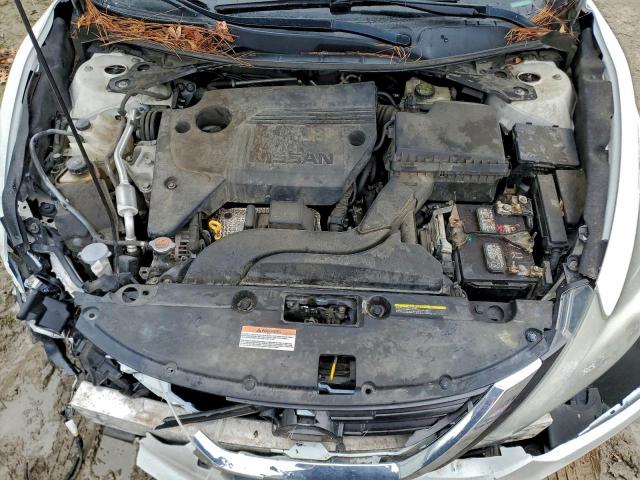 Nissan Altima 2.5 Image 8