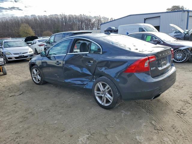 Volvo S60 T5 Image 2