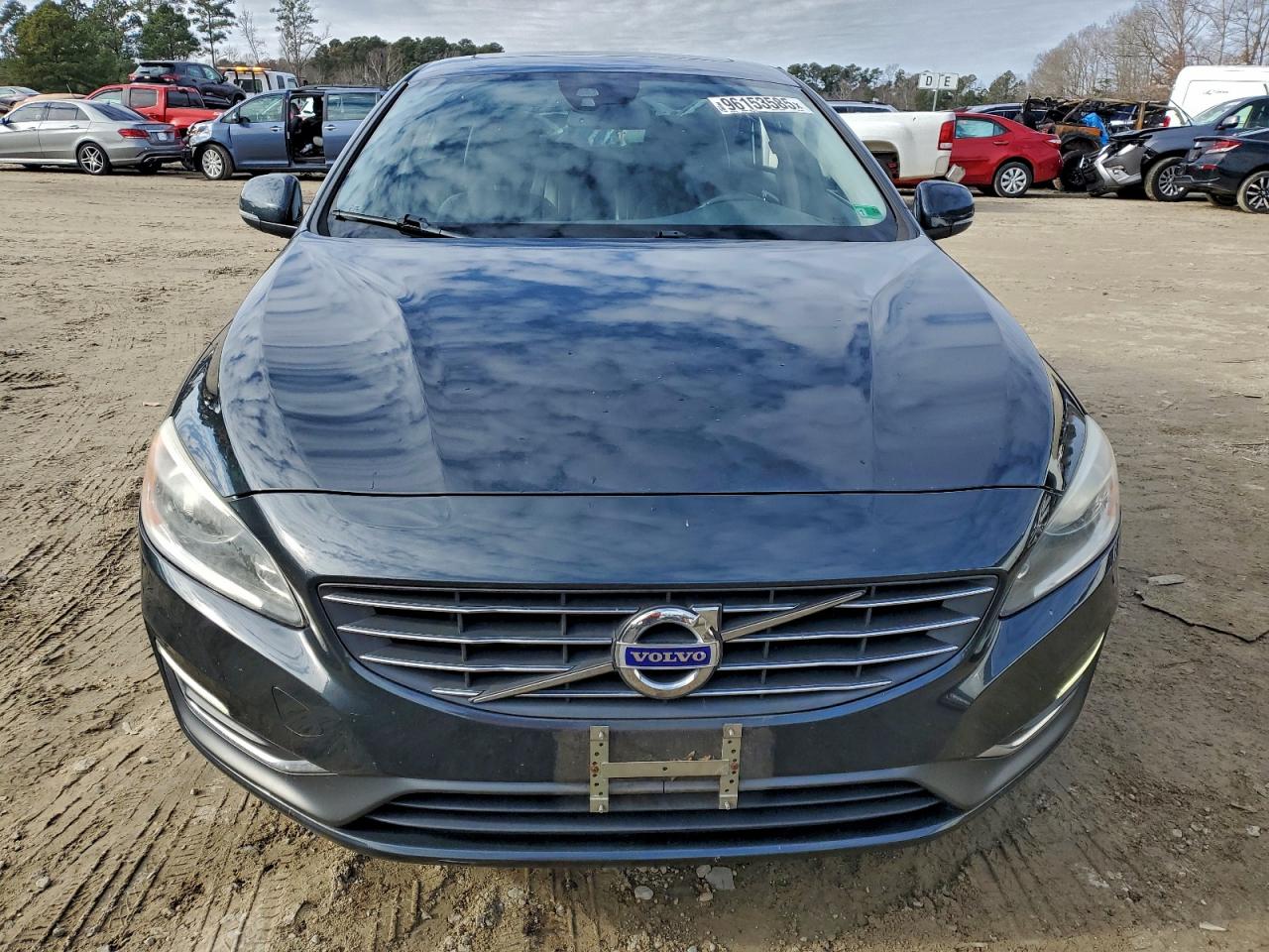 Volvo S60 T5 Image 10