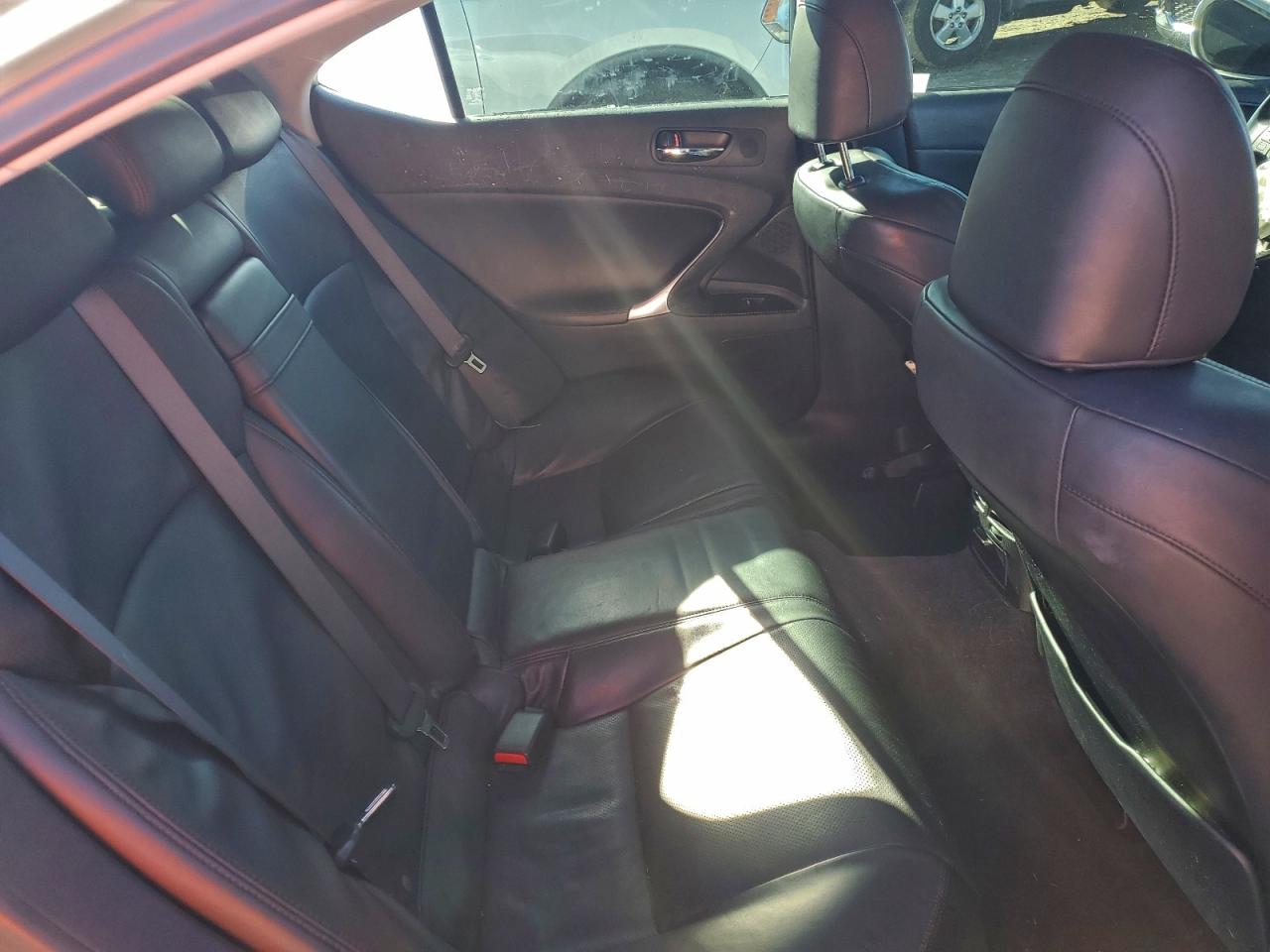 Lexus Is 250 Image 4