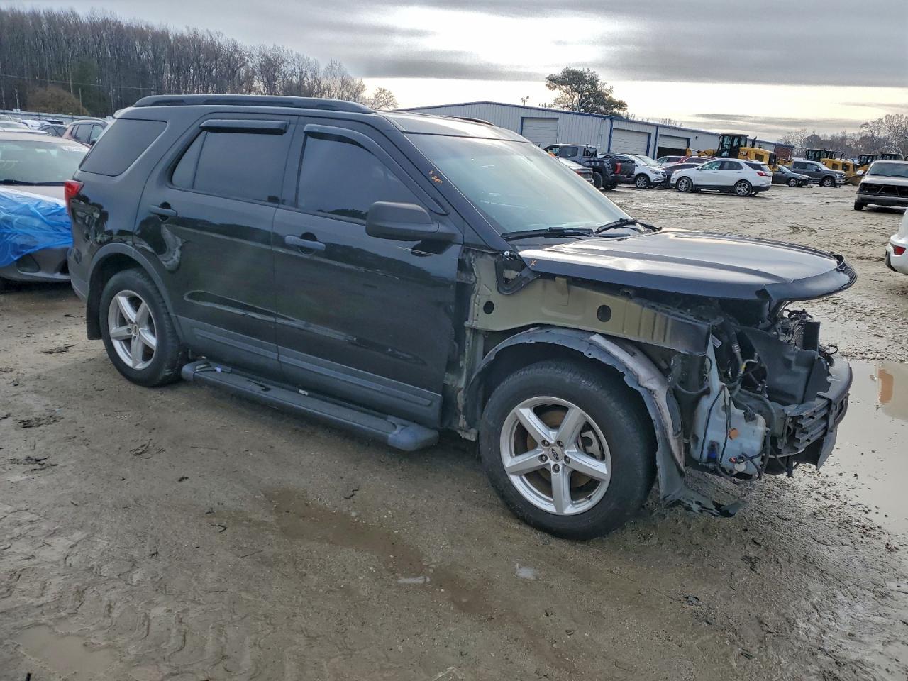 Ford Explorer Image 13