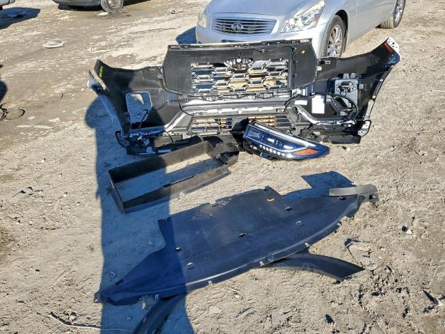 Ford Explorer Platinum Image 10