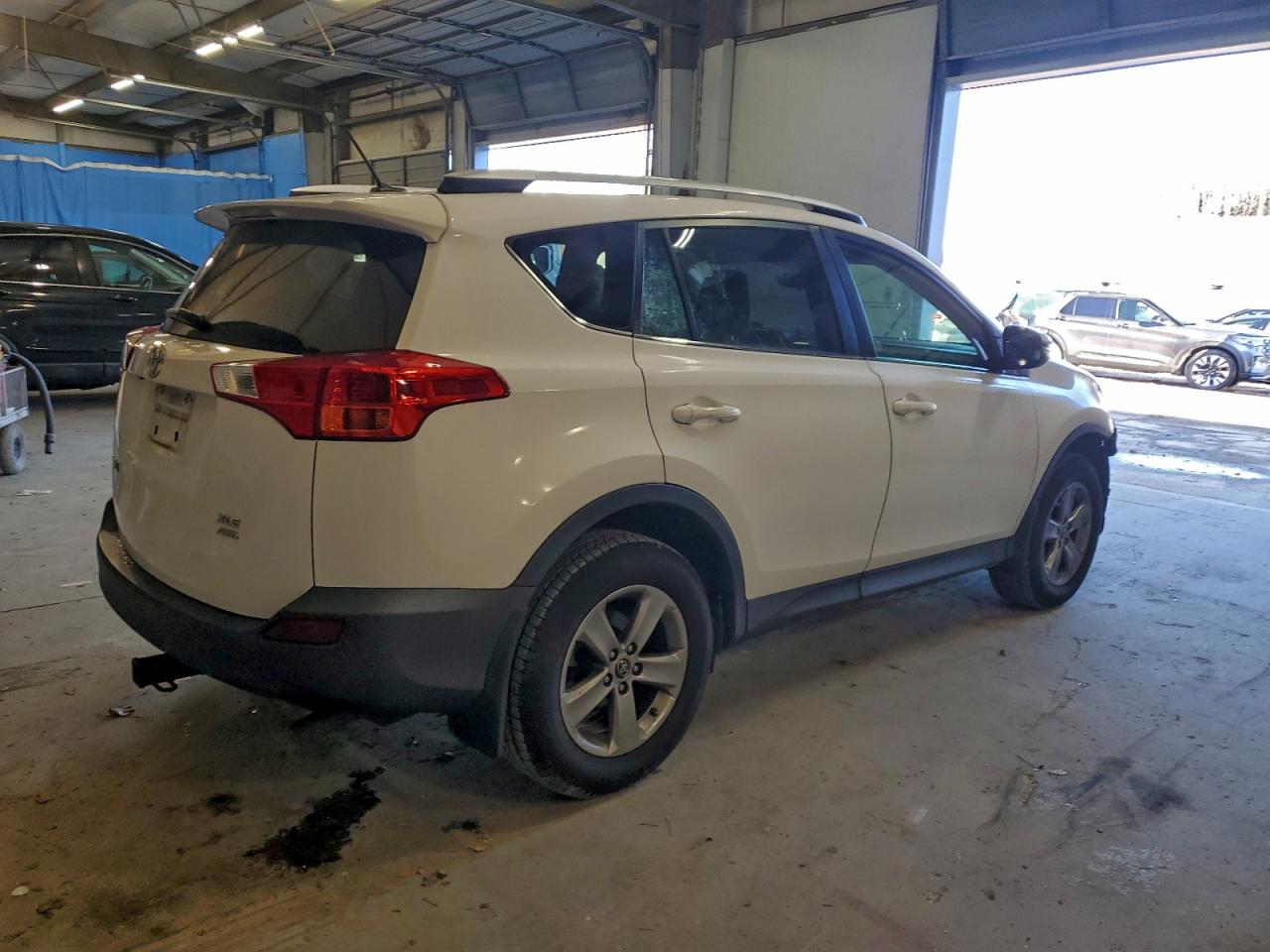 Toyota RAV4 Xle Image 4