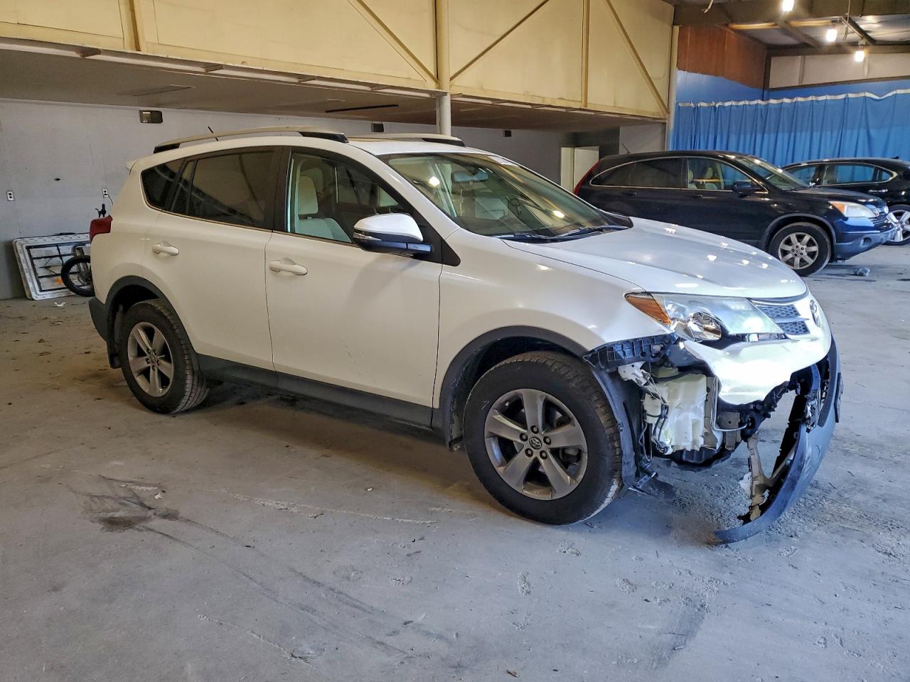 Toyota RAV4 Xle Image 6