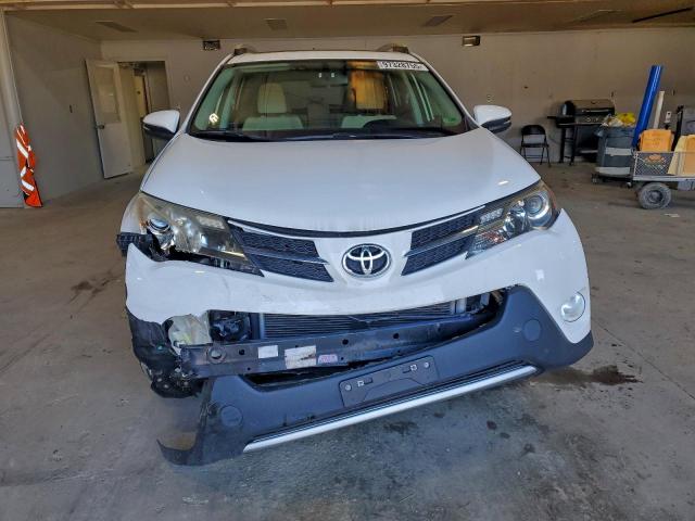 Toyota RAV4 Xle Image 8