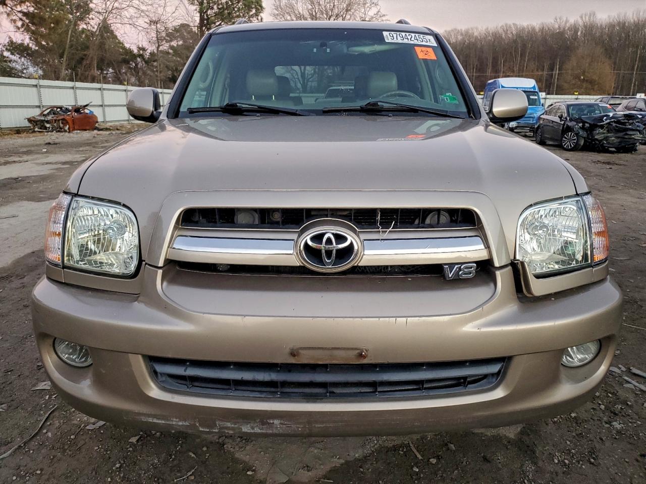 Toyota Sequoia Limited Image 3