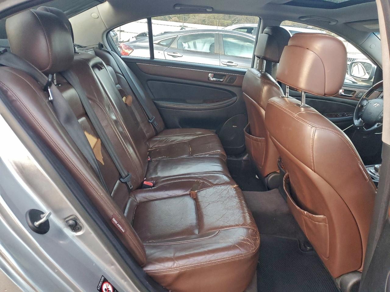 Hyundai Genesis 4.6l Image 7