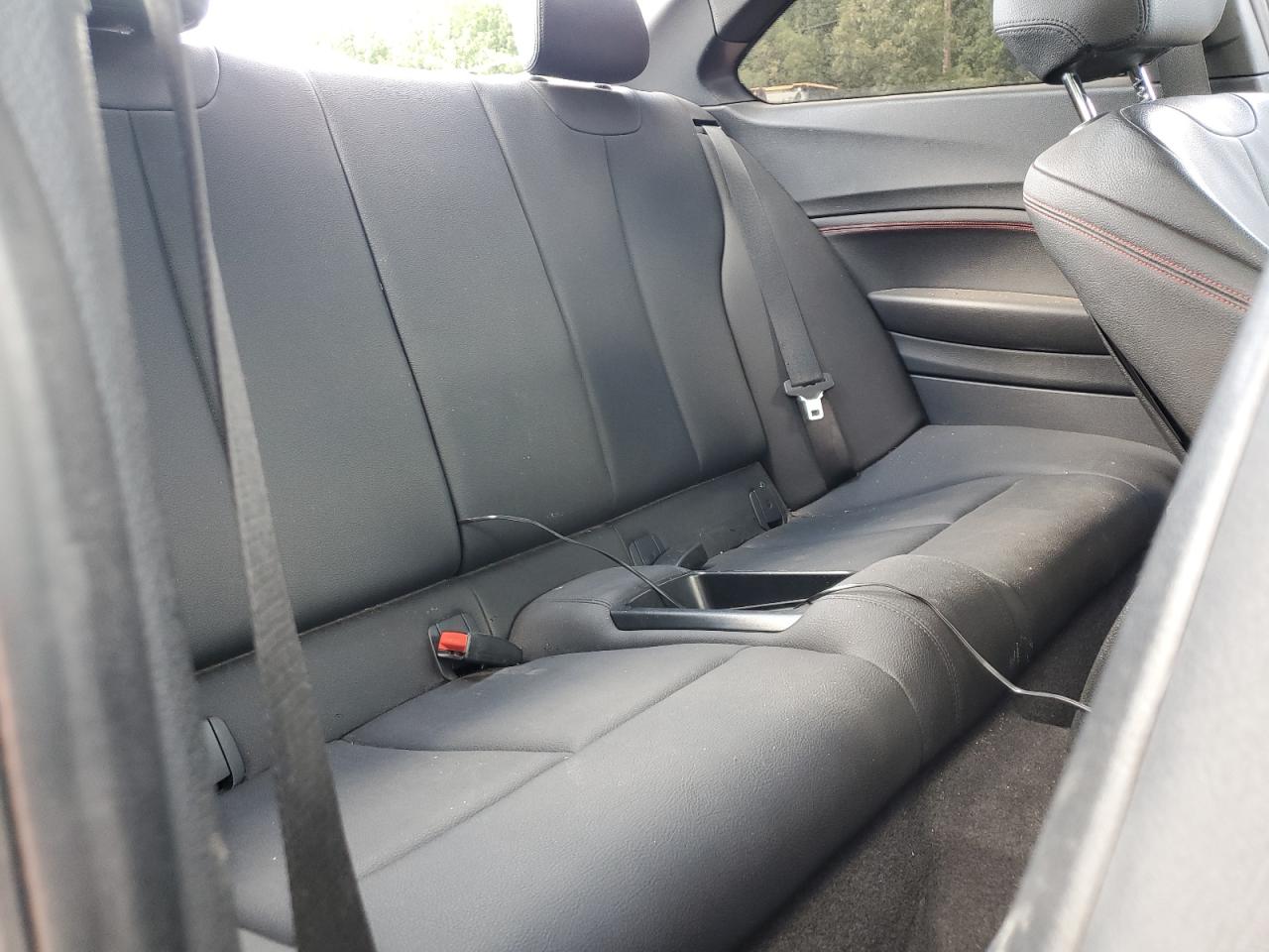 BMW 2 Series I Image 9