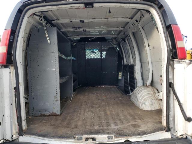 Chevrolet Express Image 9