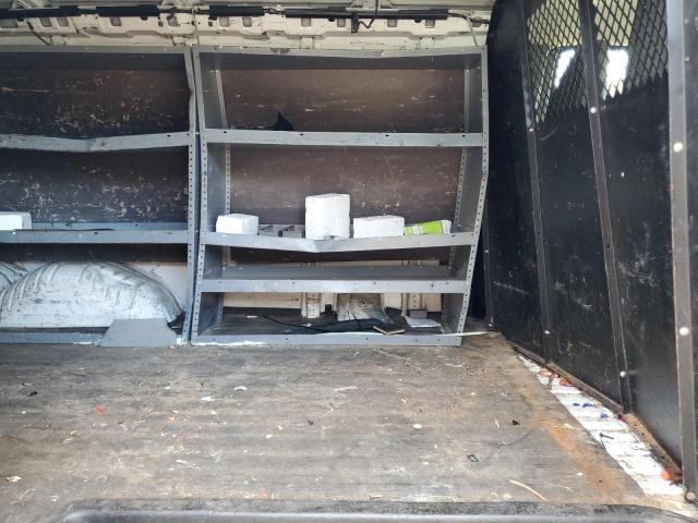 Chevrolet Express Image 8