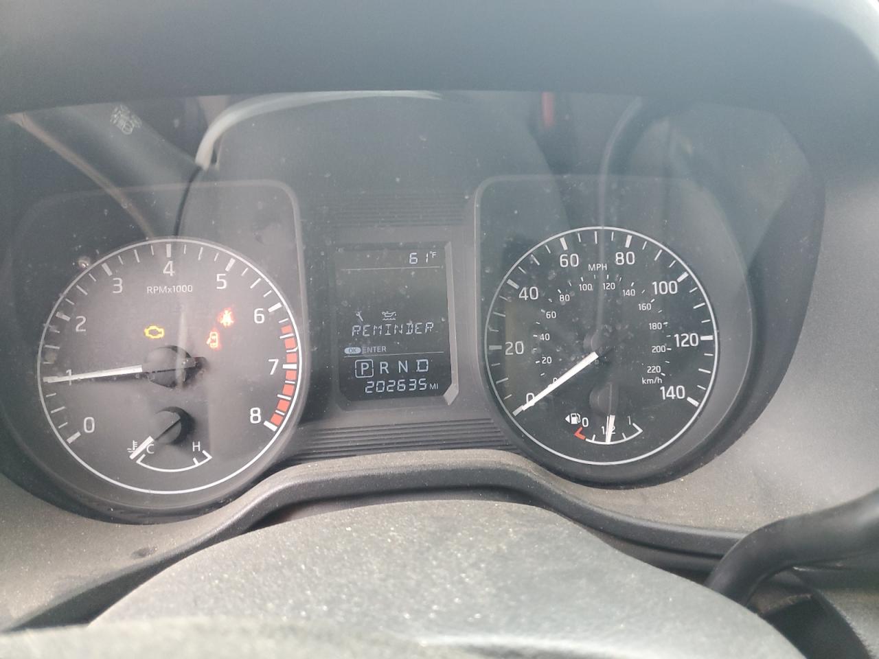 Nissan Titan S Image 11