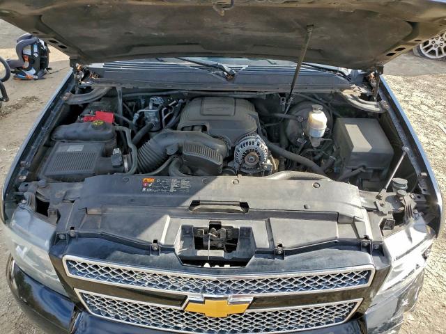 Chevrolet Suburban K1500 Ltz Image 5