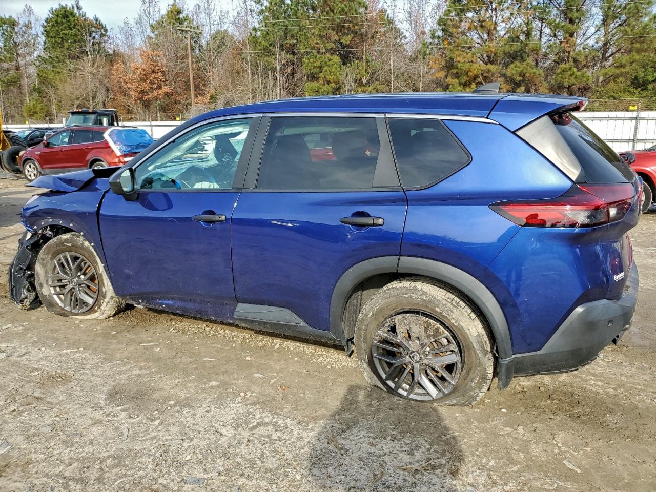Nissan Rogue S Image 3