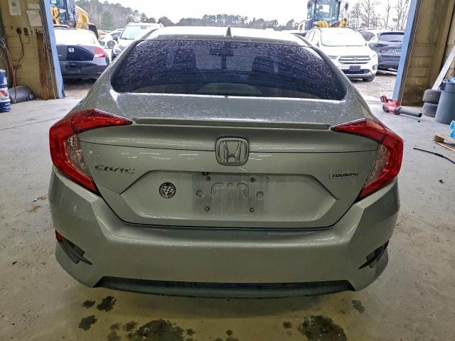 Honda Civic Touring Image 6