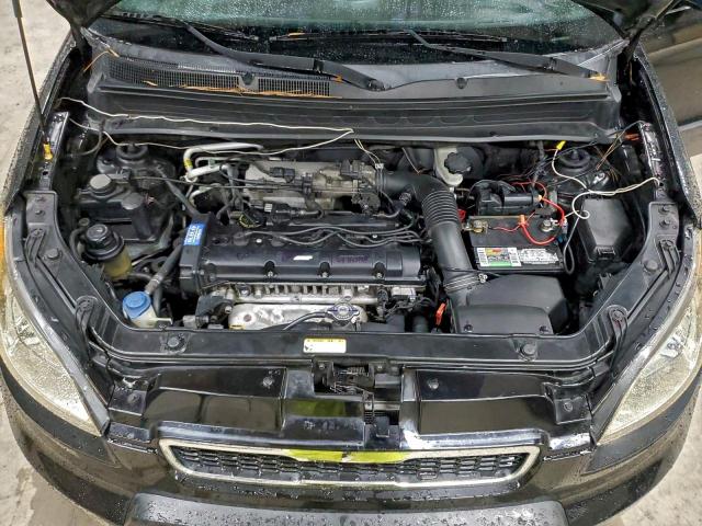 Kia Soul + Image 11