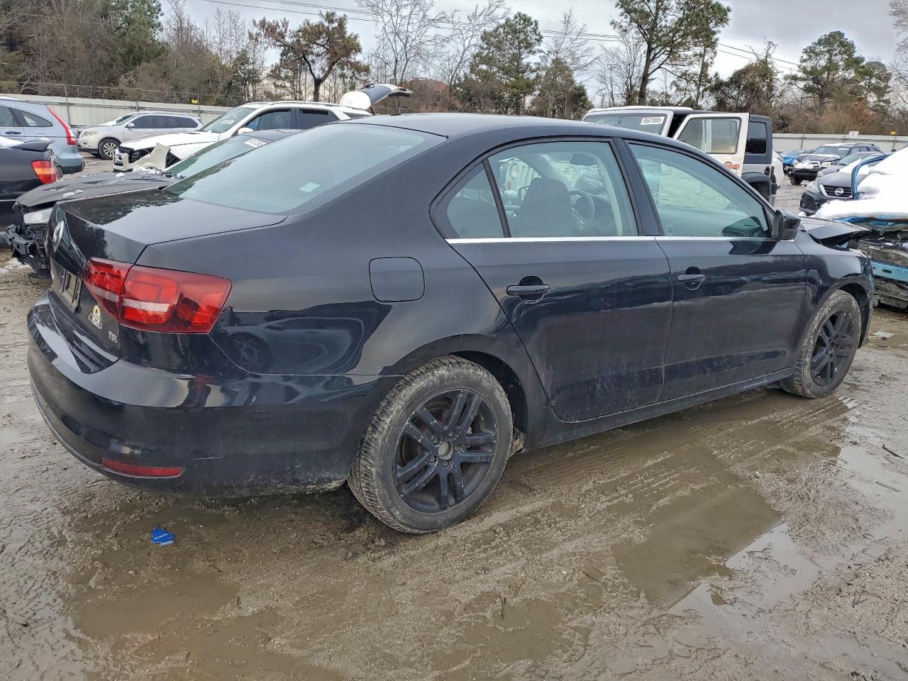 Volkswagen Jetta S Image 11