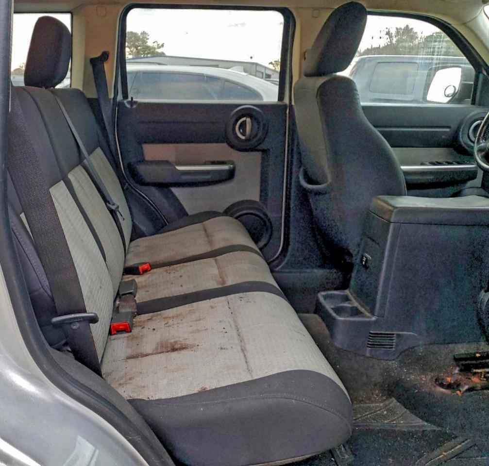 Dodge Nitro Slt Image 13