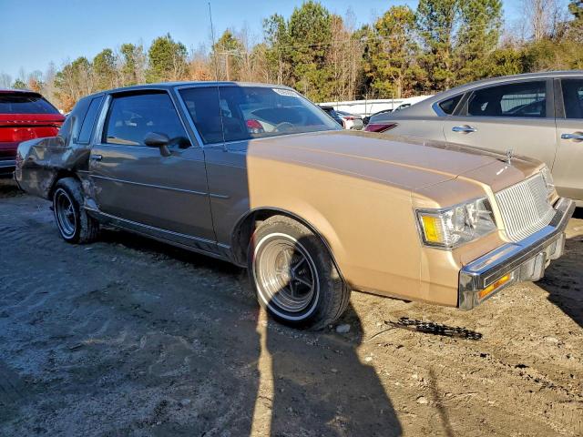 Buick Regal Limited Image 2