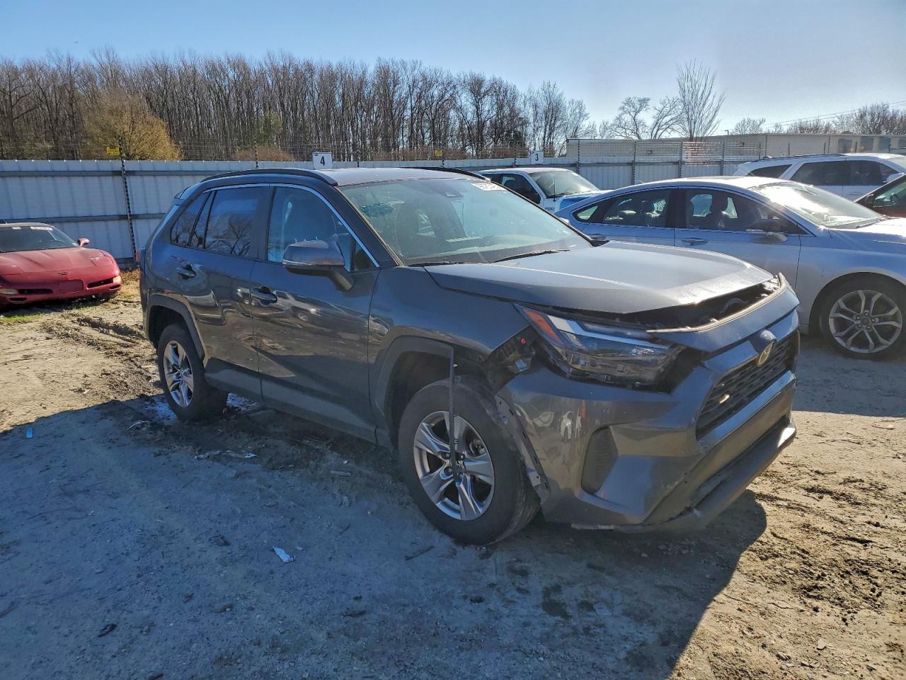 Toyota RAV4 Xle Image 4